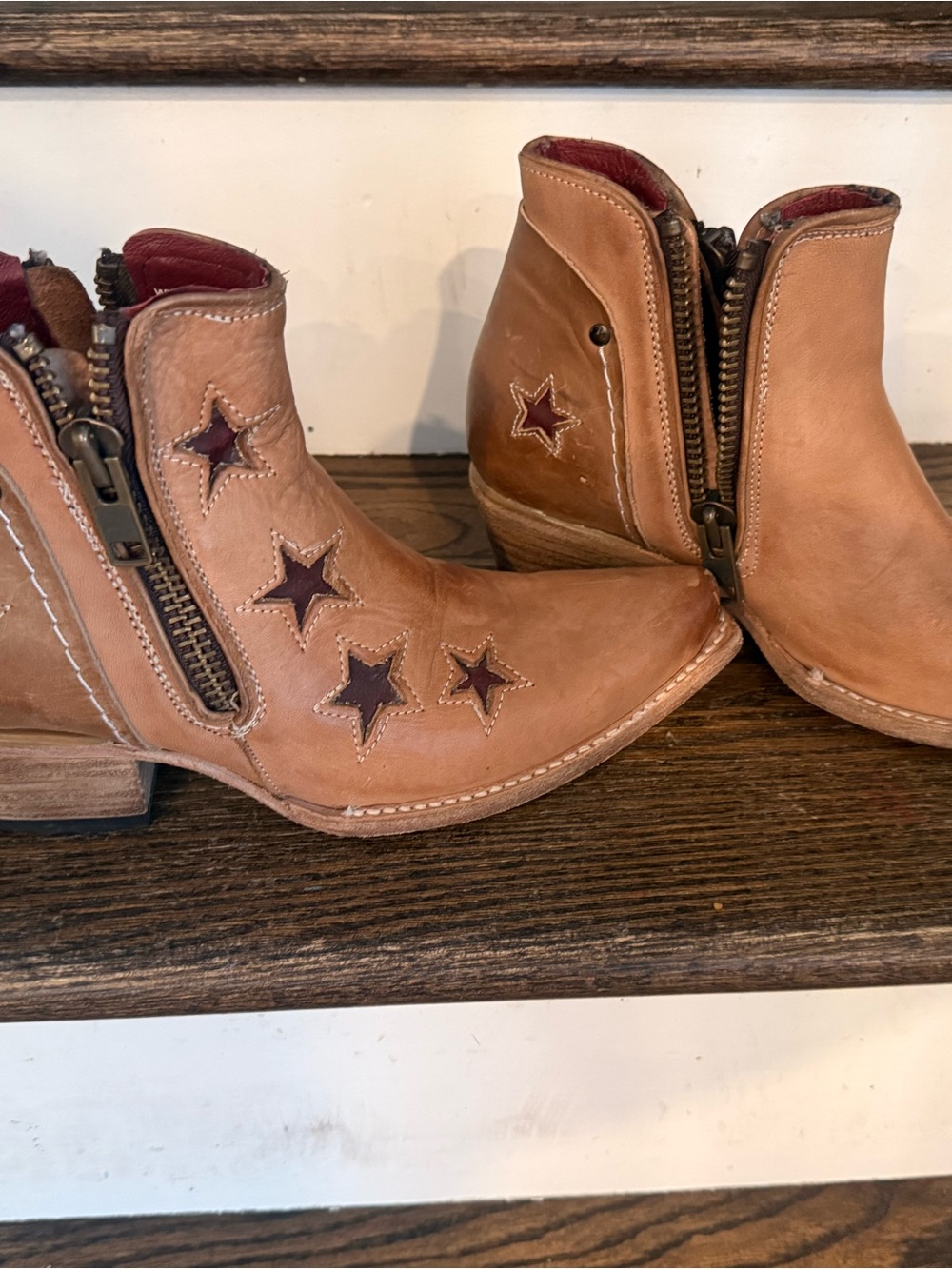 Freebird Weaver Tan like new - Picture 10 of 10